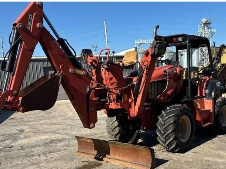 2015 Ditch Witch RT100